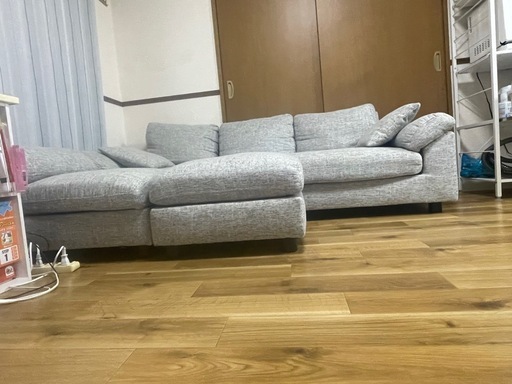 3人掛けソファ+オットマン2つ+クッション3つ