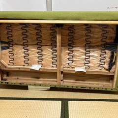 【決定】
ソファーの画像