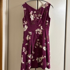 BE RADIANCE 花柄ワンピースの画像