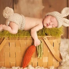 ニューボーンフォト　可愛い　うさぎ　人参付き　ベージュ　美品
