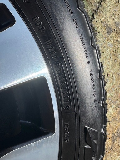 【美品】スバルレガシィアウトバック 純正ホイール バリ溝 ファルケン ワイルドピークA/T TRAL01A 225/60R/18