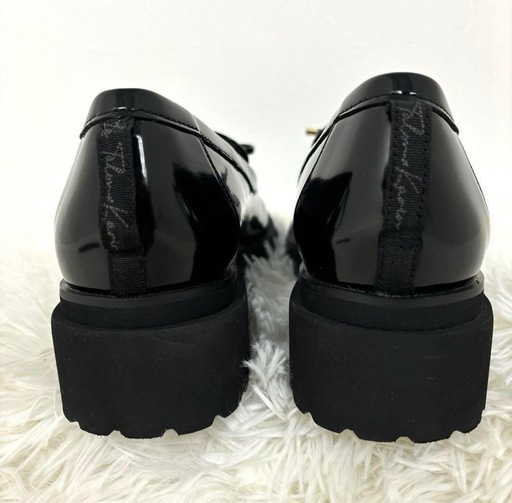 田久保 夏鈴 × ルタロンリボンプラットフォームローファー