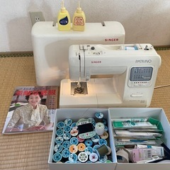 終了【0円】【条件有り】ミシンと小物類