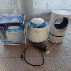中古美品☆Mos-lion他 吸引式蚊取り器 2台セット USB...