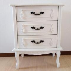 取引中　3段 キャビネット チェスト　猫脚の画像