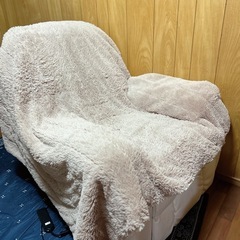 電動ソファ(ネイリスト、エステ、エアエク美容などでご利用できます)の画像