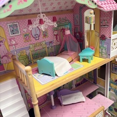【KidKraft 】バービー♡リカちゃん♡ドールハウスの画像