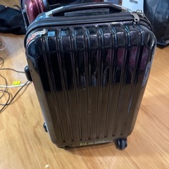 2個 機内持ち込みサイズ スーツケース 