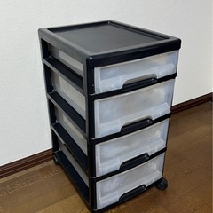 4段収納ボックス　キャスター付き　　