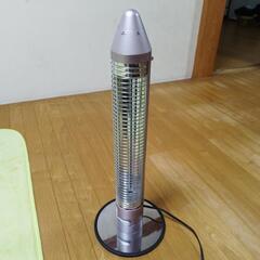 ジャンク！　コイズミ　遠赤電気ストーブ　可愛いエンピツ型　2006年製