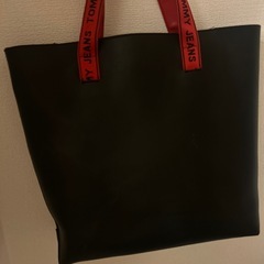 TOMMY  JEANSのバッグ差し上げます。の画像