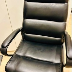 オフィスチェアーの画像