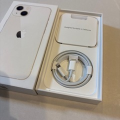 『美品』Apple iPhone 13 ホワイト 128G 本体と付属品の画像