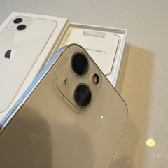 『美品』Apple iPhone 13 ホワイト 128G 本体と付属品の画像