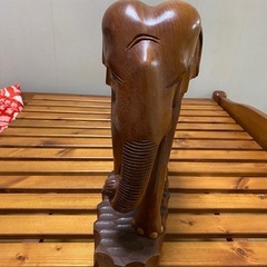 ゾウの置物の画像