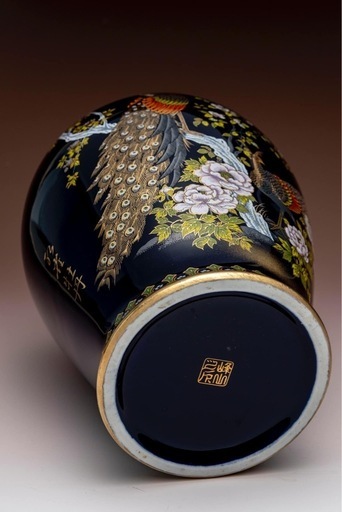 孔雀と花の装飾陶磁器花瓶