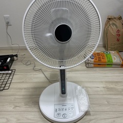 2019年製　日立　扇風機の画像