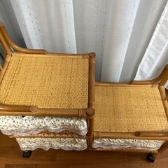 キャスター付き衣類ラックの画像