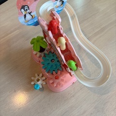 ぐるぐる回るおもちゃの画像