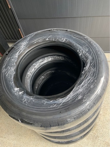 195/80R15 ハイエース純正タイヤ