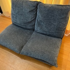 2人用ソファー&ローテーブルの画像