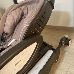 Aprica 自動揺かごの画像