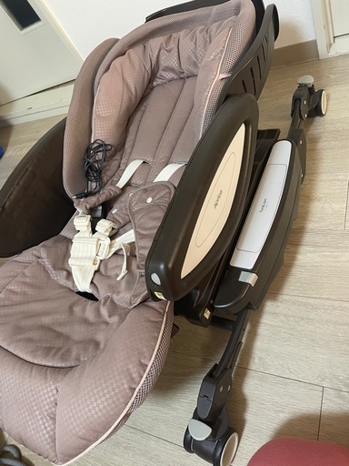 Aprica 自動揺かご