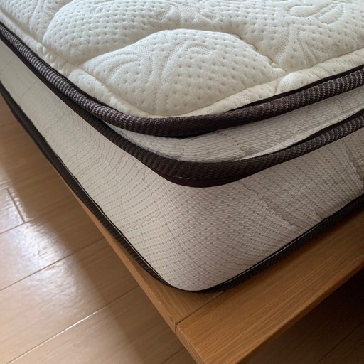 無印良品　ダブルベッド　現在の定価70900円　条件あり