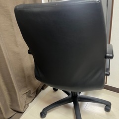 【配送相談可】本革オフィスチェア 1脚の画像