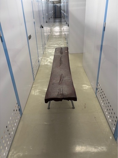 長椅子/ベンチ　銀座サザビーズ