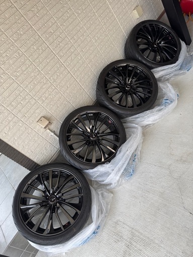 19インチ LEONIS VT 4本