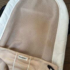 【BABYBJORN（ベビービョルン）バウンサー】ベビーシッターバランス エアー専用バック付き/ホワイトベージュ/メッシュ/子供用品/ベビー用品/赤ちゃん/ベビーベッド/ベビーチェア/エビーラック/家具/キッズ用品の画像