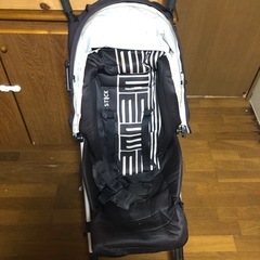 5月処分 ベビーカー 𝐀𝐩𝐫𝐢𝐜𝐚   15kg以下まで