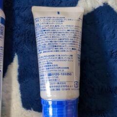 未使用　久光製薬　マッサージオイルスプレー．マッサージローラージェル. エアーサロンパスの画像