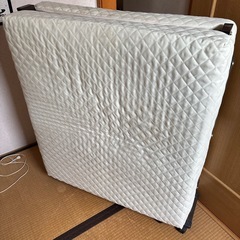 折りたたみベッド