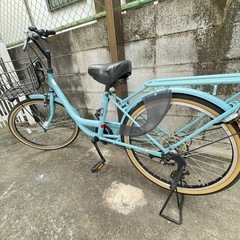 値下げ中‼️6段切替付き 鍵付き らくらくスタンド 24インチ自転車 ママチャリ おしゃれカラーの画像