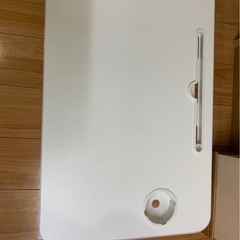 折りたたみテーブル