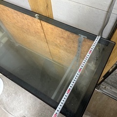 ガラスショーケースの画像