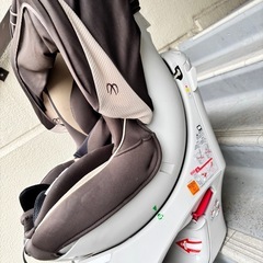 【本日15時まで！】ハイ&ローチェア、チャイルドシート【おまけあり】 の画像