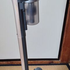 美品 シャープ SHARP コードレスサイクロン掃除機  ハンデ...