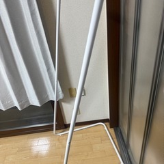 ハンガーラックの画像