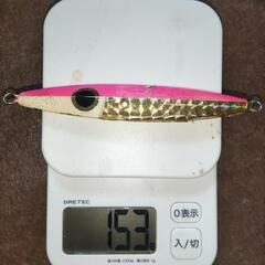 釣り　メタルジグ　ピンク　金