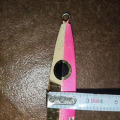 釣り　メタルジグ　ピンク　金の画像