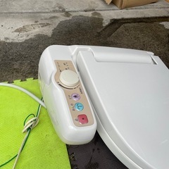 決まりました　　
古いウォシュレットの画像