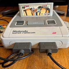 TOSHIBA REGZA & スーパーファミコンSETの画像
