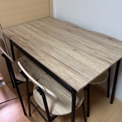 LOWYA 4人掛け　ダイニングテーブル