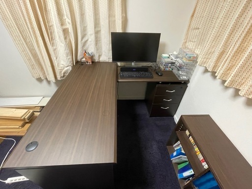 机 デスク ニトリ