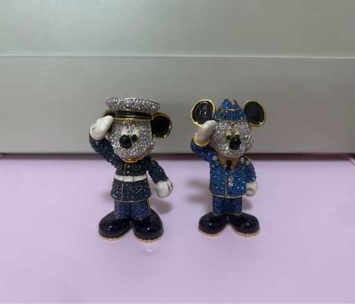 ディズニー　スワロフスキー　希少