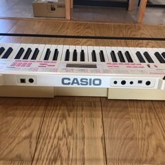 マイク付き電子キーボードの画像