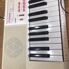 マイク付き電子キーボードの画像